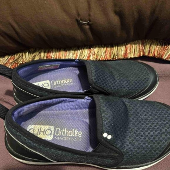 Ryka Water Repellent Slip-Ons Ava Black Size 7.5 - Picture 4 of 10